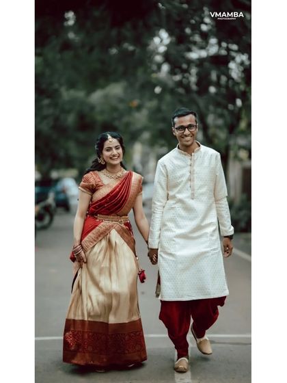 A duplicate of 254, a classic and elegant engagement portrait.