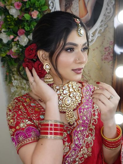 Classic & Elegant Brides photo 30