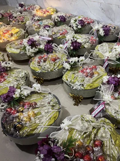 Gifting should feel magical. Here is a glimpse of a large corporate order I fulfilled, where each hamper was beautifully wrapped and illuminated with fairy lights. I handle bulk orders with a personal touch to make every recipient feel special.