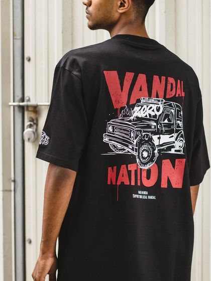 Merch & Brandables photo 4