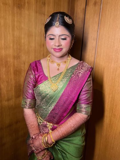 My beautiful bride Mayuri in a traditional South Indian look. We focused on fresh skin, defined eyes, and a pretty pink glow for her big day.