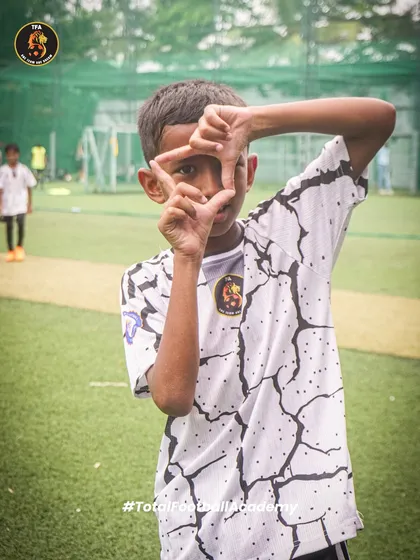 Framing the future. A young player full of confidence and vision, embodying the spirit we foster at our academy.