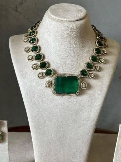 Beautybox Rent House - Bridal and Occasion Jewellery Rental Modern Stone & Victorian Sets photo 4