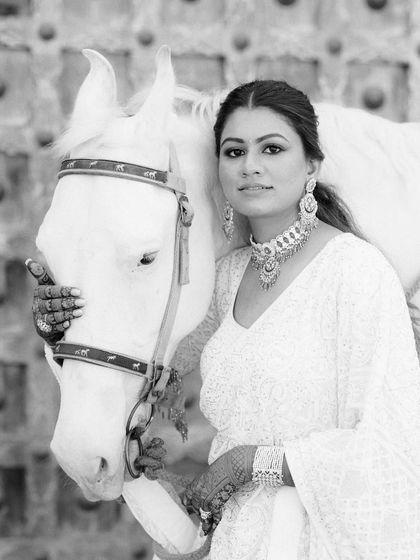 Unforgettable Entries photo 6