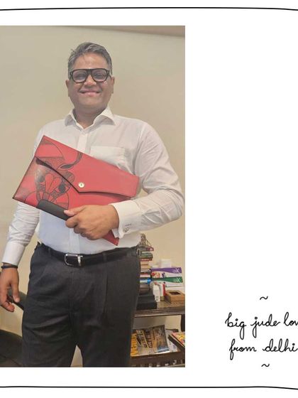 A Big Jude folio clutch in Gond Cranberry, gifted by Meghana to Matrugupta in Delhi. A wonderful and unique gift.