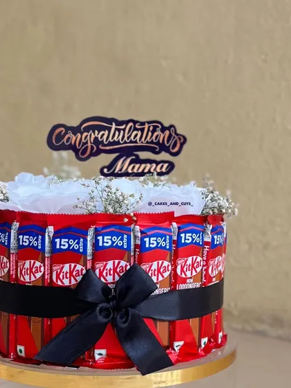 A close-up of the KitKat pull-up cake, a fun and chocolatey way to celebrate.