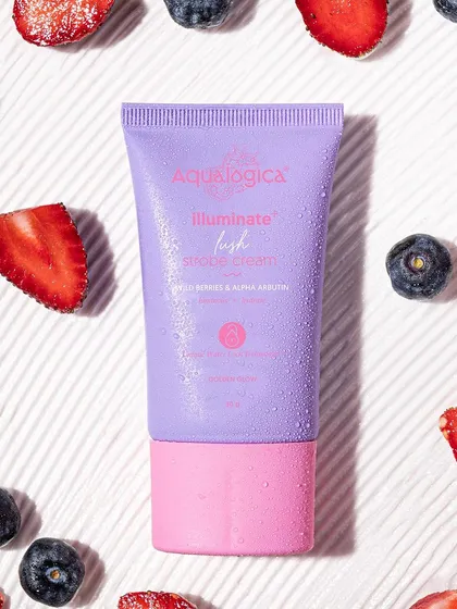 To create a fresh, clean look, I styled this berry-infused cream against a textured white background. The scattering of fresh strawberries and blueberries reinforces the natural ingredients and adds a pop of color.