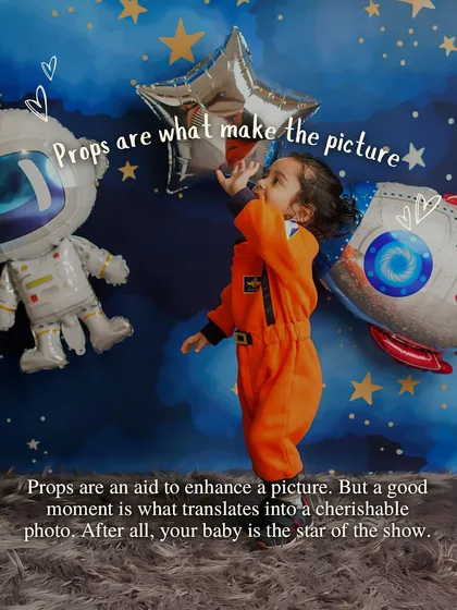 Busting a myth: "Props make the picture." The truth is, your baby is the star. Props are just aids; the real magic comes from capturing a genuine moment and your baby's unique personality.
