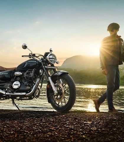 Another shot from the Honda campaign, this time set against a serene natural landscape at sunset. I chose a dark leather jacket and jeans to create a classic rider look that feels both rugged and peaceful.