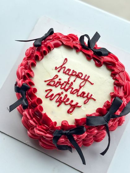 Gobble Cake - Designer & Bento Cakes Elegant Buttercream & Floral Art photo 24