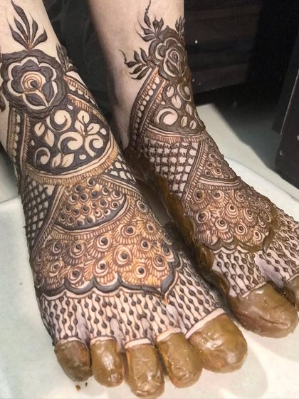 Bridal Feet Mehendi photo 5