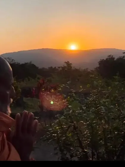 Each day of our intensive courses begins with prayer and meditation at sunrise. This disciplined practice of sadhana is essential for cultivating the inner stillness and spiritual focus required to absorb the profound teachings of traditional Hatha Yoga.