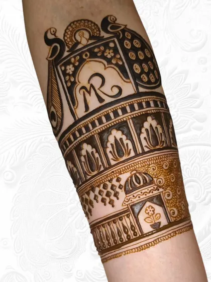 The armlet with more details and shading added, creating depth and richness.