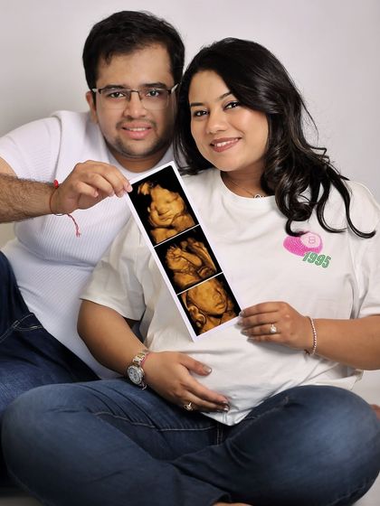 The first look at your little one. Incorporating the sonogram photo is a classic and deeply meaningful way to announce your pregnancy and celebrate the life you're creating.