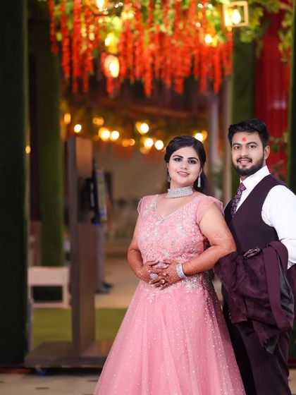 The Beginning: Engagements & Pre-Wedding Stories photo 33