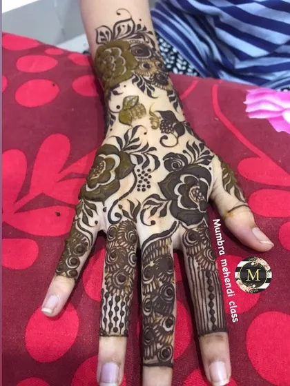 A beautiful floral design with detailed finger work.