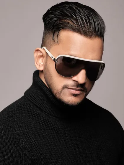 A profile shot from a recent session. The focus is always on the music, but it's also important to present a professional and stylish image for my clients.