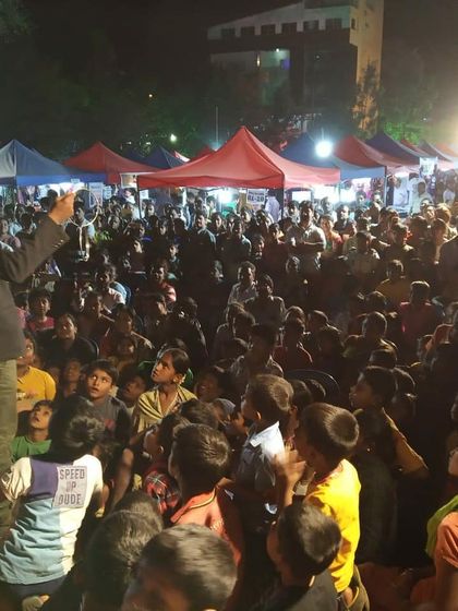 Mohammed Idris - Comedy Magic Shows On the Big Stage: Festivals & Community Events photo 7