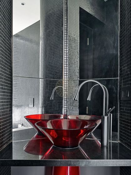 Sarah Sham - Residential Interior Design Bold Bathrooms & Powder Rooms photo 16