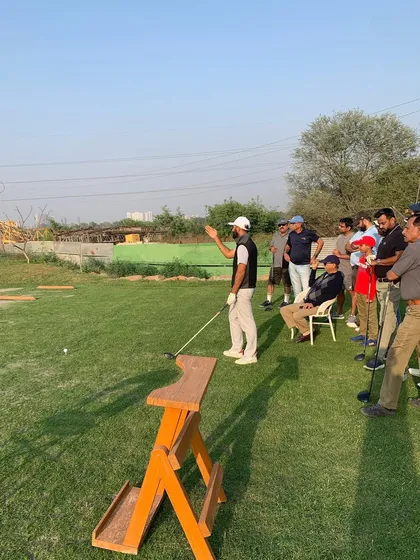 Coach Arjun Malik demonstrates a technique during a Driver Masterclass. Our workshops are hands-on, allowing players to see and learn from the best.