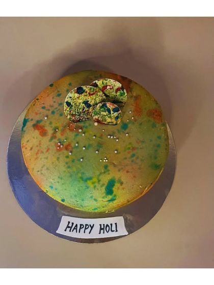 Adding a splash of color to celebrations with my vibrant Holi-themed cakes. These are always fun to make, using a watercolor effect with buttercream to capture the spirit of the festival.