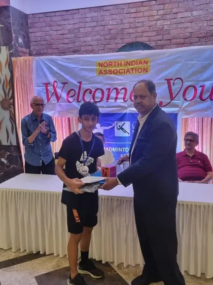 Zehn Masani receiving his silver medal for the BS U15 category at the Manora SubJunior tournament.