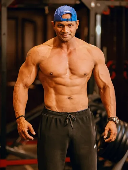 I practice what I preach. A strong body is the result of a strong mind and a solid nutrition plan. If you want to look the part, you have to live the part.