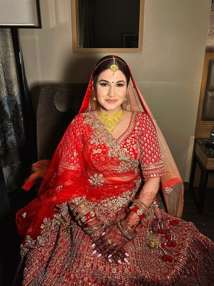 Classic Red & Maroon Bridal Looks photo 23