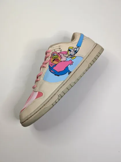 This side features Bubbles taking on Fuzzy Lumpkins. Each character gets their moment to shine on these custom dunks.