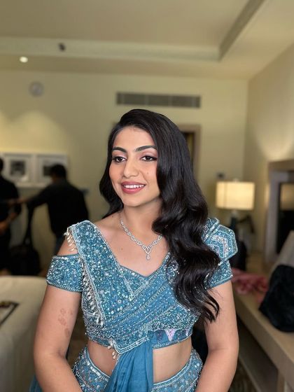 Flowing Waves & Curls photo 104