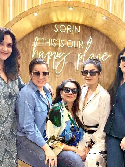 It's always a pleasure to host these celebrated actors. Their presence is a testament to the serene and high-quality experience I strive to provide for every guest.