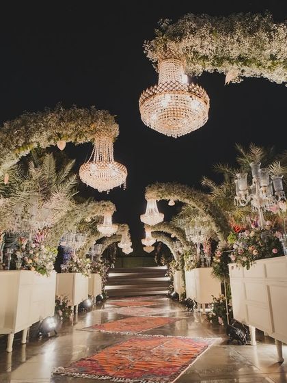 Floral Fantasies: Dreamy Installations photo 8