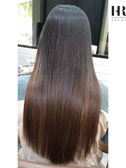 Another look at the power of Hair Botox. This treatment delivers silky, frizz-free results, deeply hydrating the hair for a smooth and shiny finish that lasts.