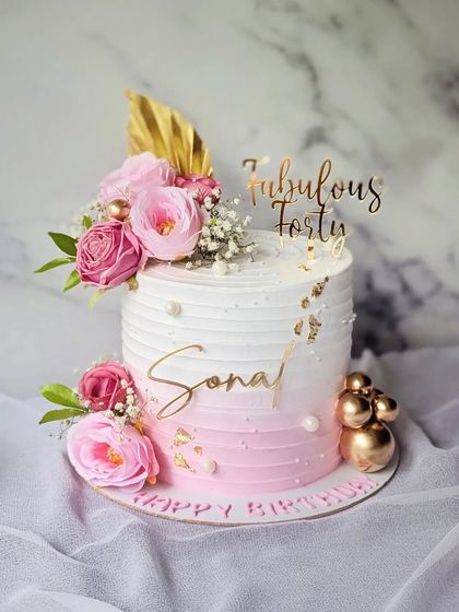 Elegant Milestone & Celebration Cakes photo 17