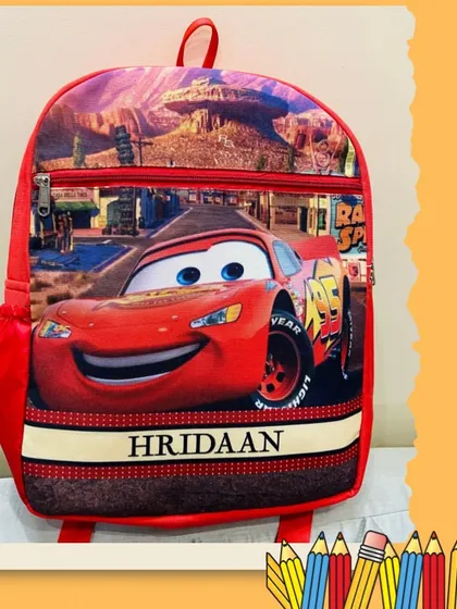 Vroom vroom! This Lightning McQueen themed backpack is perfect for any little fan of the movie 'Cars'. We've personalised it with the name 'Hridaan'.