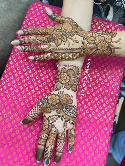 A beautiful floral design with a mix of bold and fine lines. This style is perfect for any celebration.