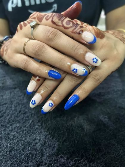 French Manicures: Timeless & Trendy photo 4