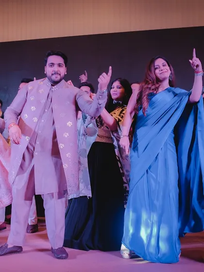 A grand finale pose with the whole family. We love ending the sangeet with a performance that includes everyone.