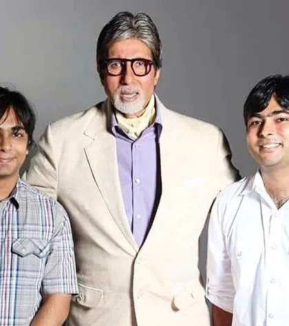 A truly memorable moment meeting the legendary Shri Amitabh Bachchan ji. It was an honour to discuss the sitar and Indian classical music with him.