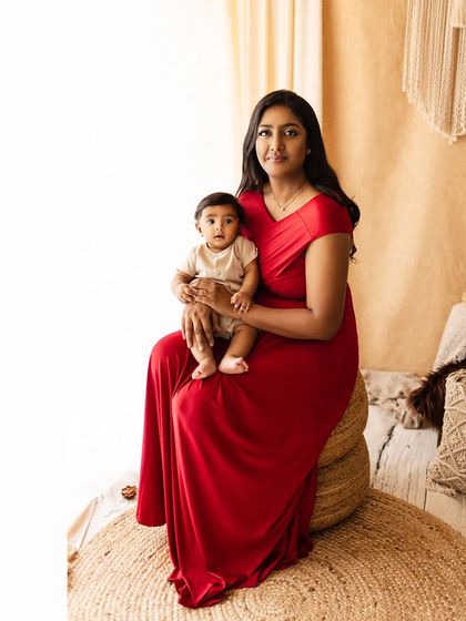 Another elegant mother and child portrait from this session, with beautiful natural light.