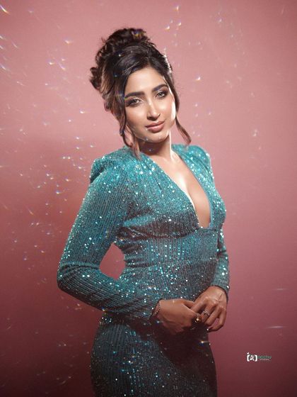 Acchu - Portrait & Fashion Photography Glamour & Evening Wear photo 11