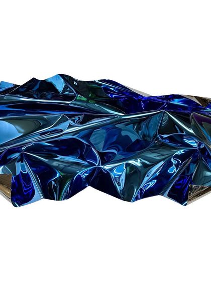 "Meteor 119" is a study in monochrome. This stainless steel wall installation is finished in a striking, electric blue that captures fluidity and reflection.