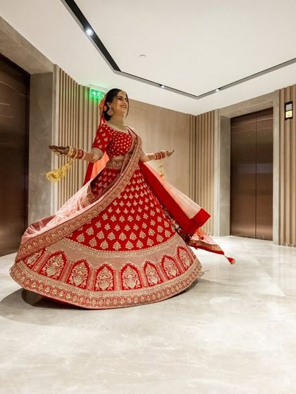 Bridal & Groom Portraits: Grace & Glamour photo 15