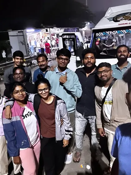 A selfie of the group before starting the journey, full of anticipation.