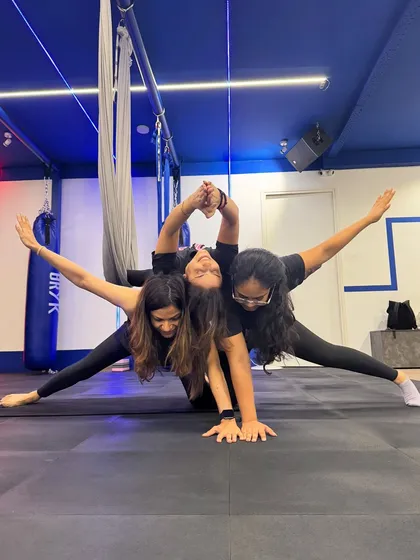 We rise by lifting each other. Our group classes are all about teamwork, trust, and having a great time while building strength together. This is our BRYKAERIAL crew in action.