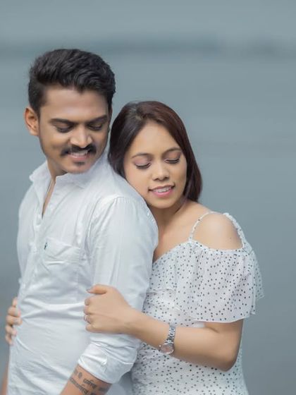 A tender and quiet moment of connection by the water. I focus on capturing the subtle, unspoken emotions between you.