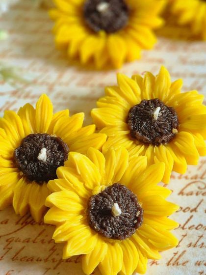 Artistry in Wax: Decorative & Sculptural Candles photo 18