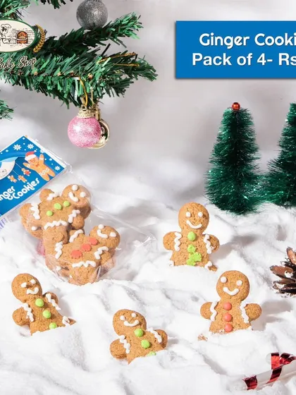 A smaller pack of four gingerbread cookies, ideal for a small treat or as a stocking stuffer.