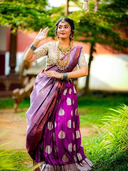 The movement in this shot shows the beautiful drape of the silk davani. The colours are perfect for a daytime event.