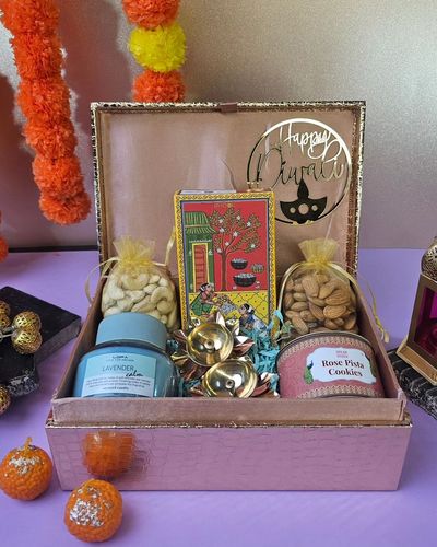 Gift Boxes & Hampers